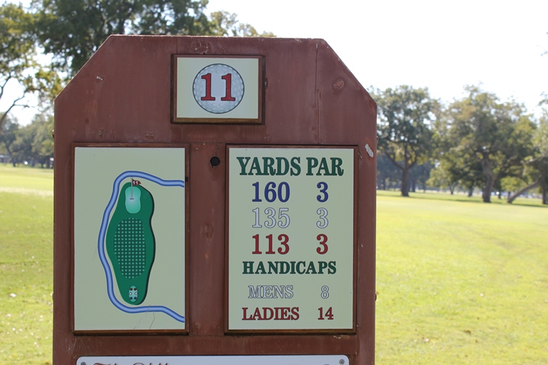Hole 11 Sign